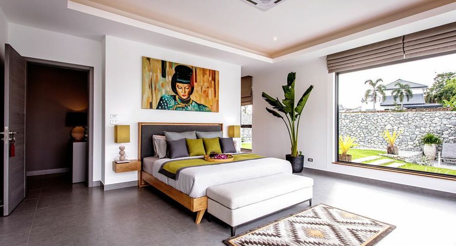 For sale 4 bedrooms villa in Bang Lamung, Chonburi