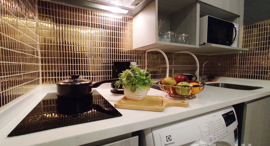 For rent 2 bedrooms condo in Si Racha, Chonburi