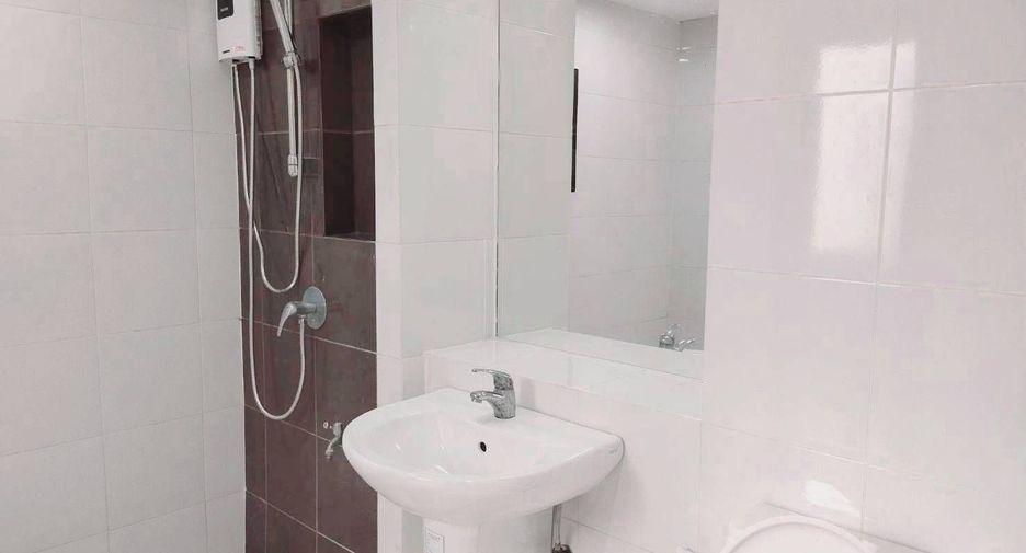 For rent 3 bedrooms townhouse in Pak Kret, Nonthaburi
