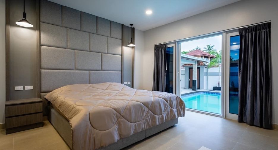 For sale 4 bedrooms villa in Bang Lamung, Chonburi