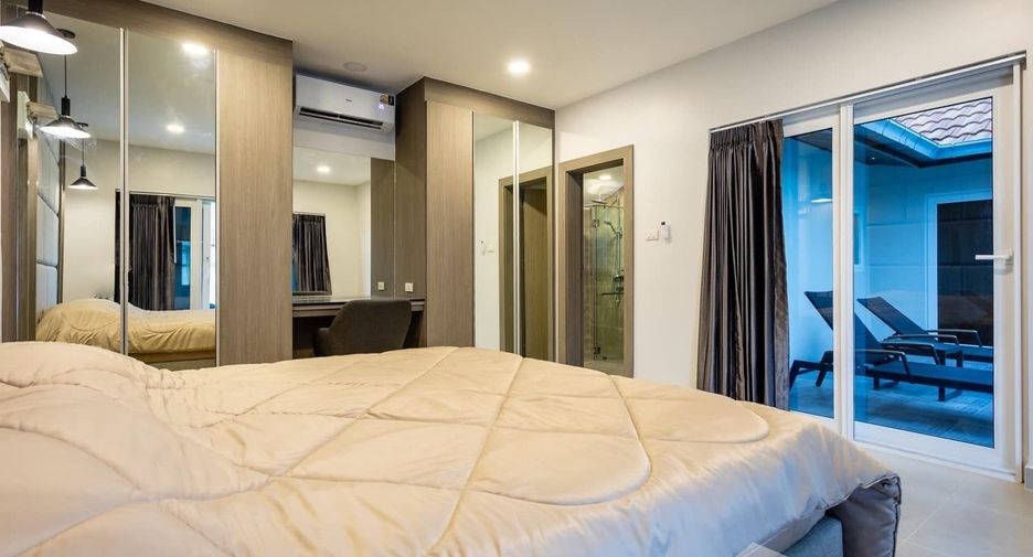 For sale 4 bedrooms villa in Bang Lamung, Chonburi