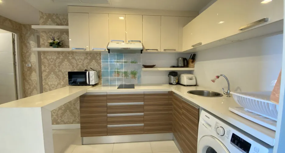 For rent 3 bedrooms condo in Bang Lamung, Chonburi
