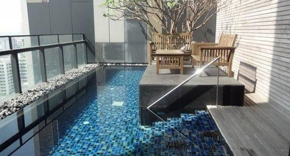 For sale and for rent 2 bedrooms condo in Watthana, Bangkok