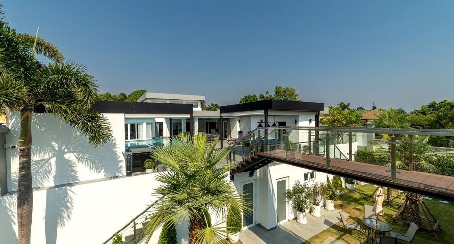 For sale 6 ベッドルーム house in Bang Lamung, Chonburi