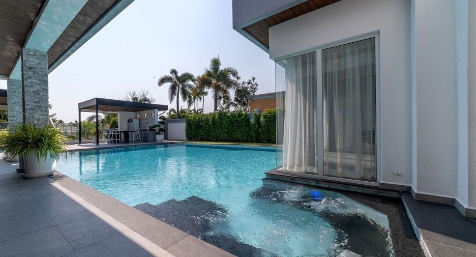 For sale 6 ベッドルーム house in Bang Lamung, Chonburi