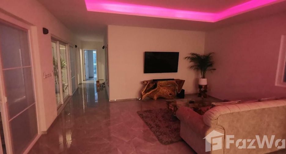 For rent 3 bedrooms house in Bang Lamung, Chonburi