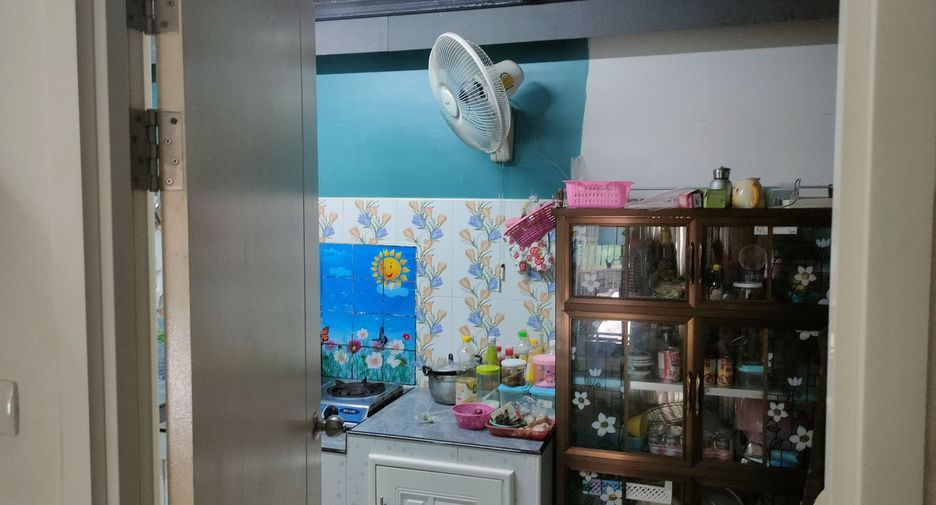 For sale 3 bedrooms townhouse in Bang Phli, Samut Prakan