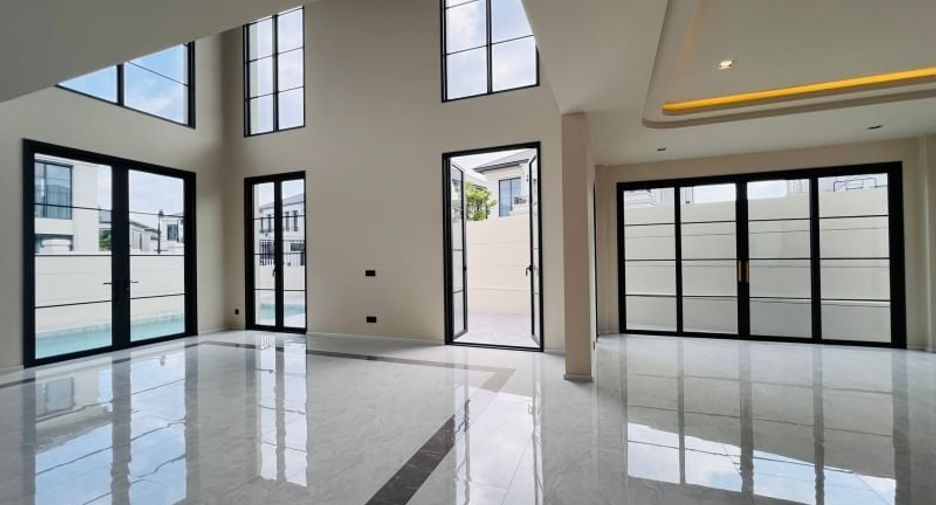 For sale 4 bedrooms villa in Bang Lamung, Chonburi