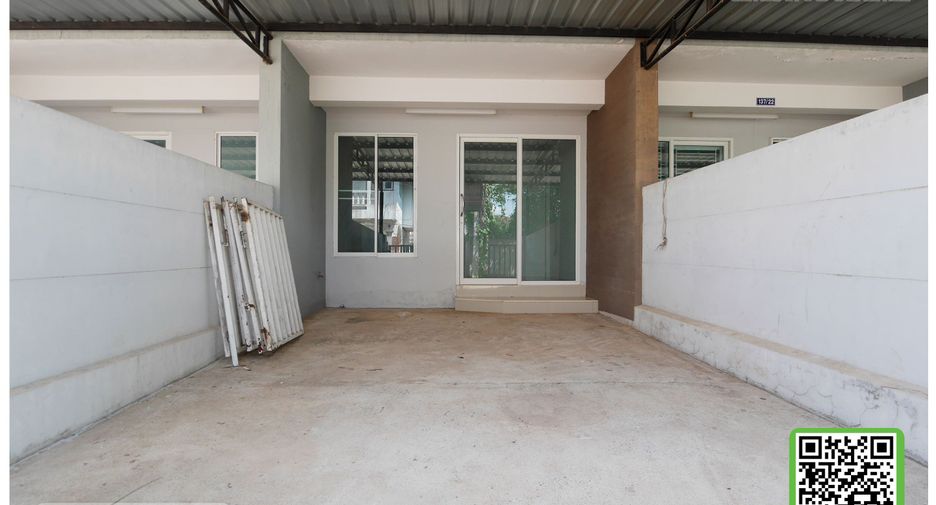 For sale 2 bedrooms townhouse in Mueang Uttaradit, Uttaradit