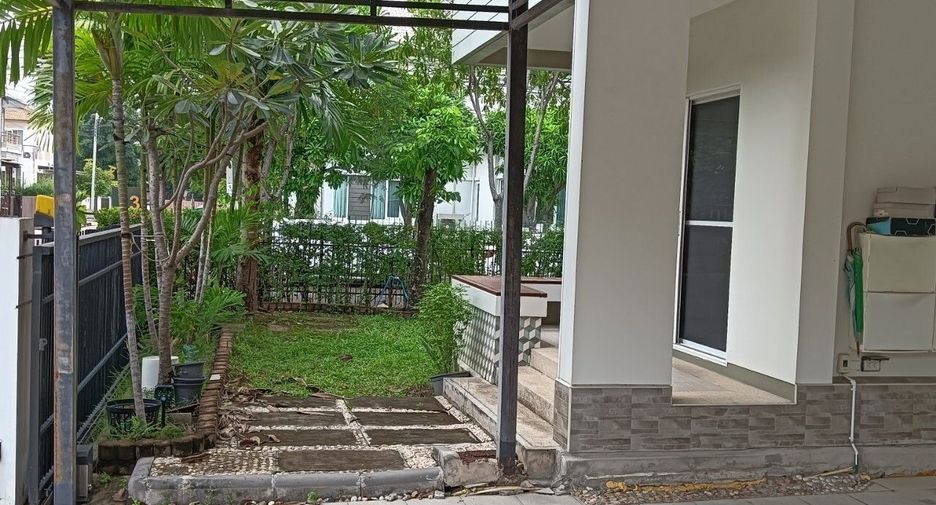 For sale 3 ベッドルーム house in Thung Khru, Bangkok