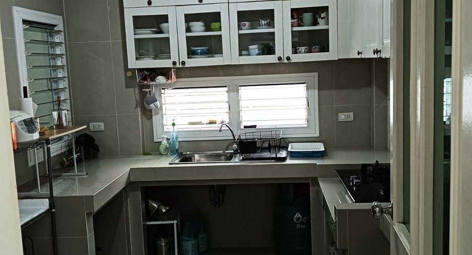 For sale 3 ベッドルーム house in Thung Khru, Bangkok