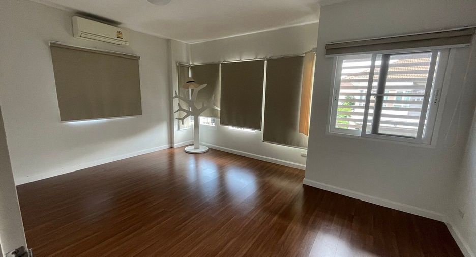 For sale 3 ベッドルーム house in Thung Khru, Bangkok