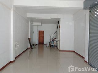 For sale そして for rent 2 ベッドルーム retail Space in Mueang Rayong, Rayong