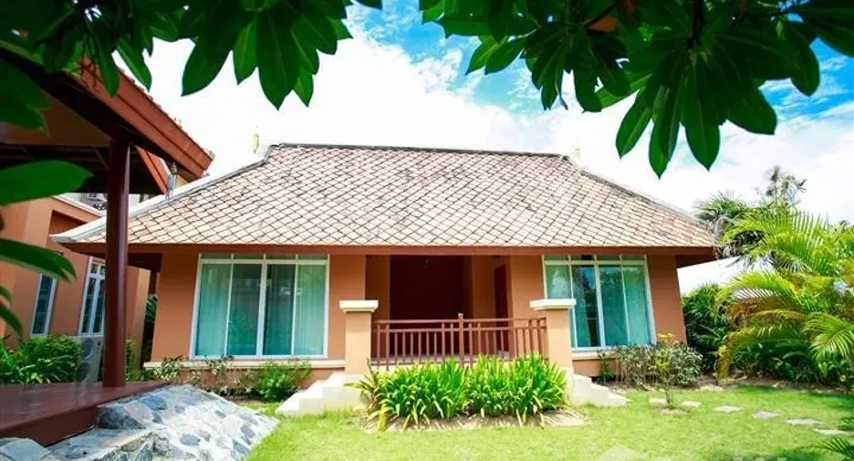 À louer 5 chambres villa à Bang Lamung, Chonburi
