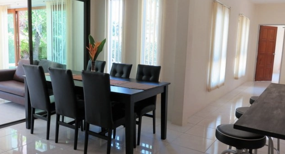 For rent 3 bedrooms villa in Mueang Phuket, Phuket