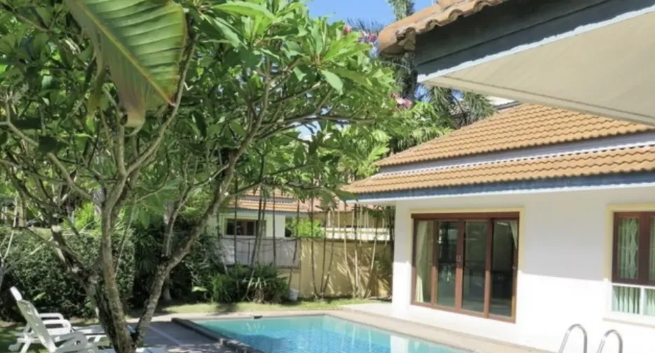 For rent 3 bedrooms villa in Mueang Phuket, Phuket