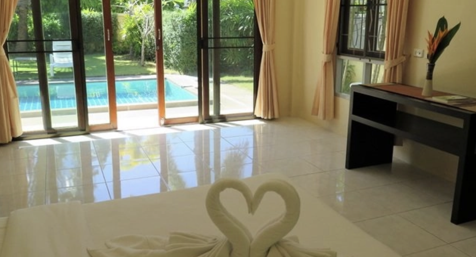 For rent 3 bedrooms villa in Mueang Phuket, Phuket
