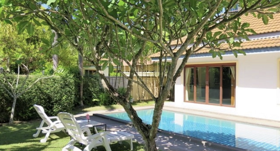 For rent 3 bedrooms villa in Mueang Phuket, Phuket