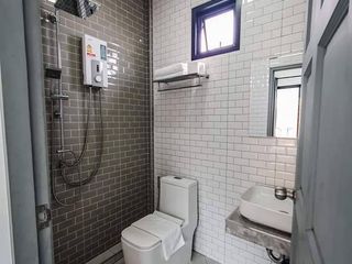 Casa en venta y en alquiler de 5 habitaciones en Bang Saray, Pattaya