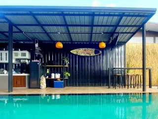 Casa en venta y en alquiler de 5 habitaciones en Bang Saray, Pattaya