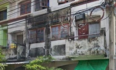À vendre 3 chambres maison de ville à Bang Khae, Bangkok