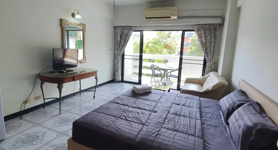 For sale studio condo in Bang Lamung, Chonburi