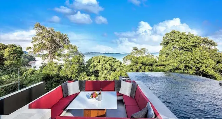 For sale 5 bedrooms villa in Thalang, Phuket