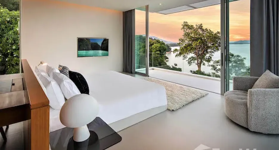 For sale 5 bedrooms villa in Thalang, Phuket