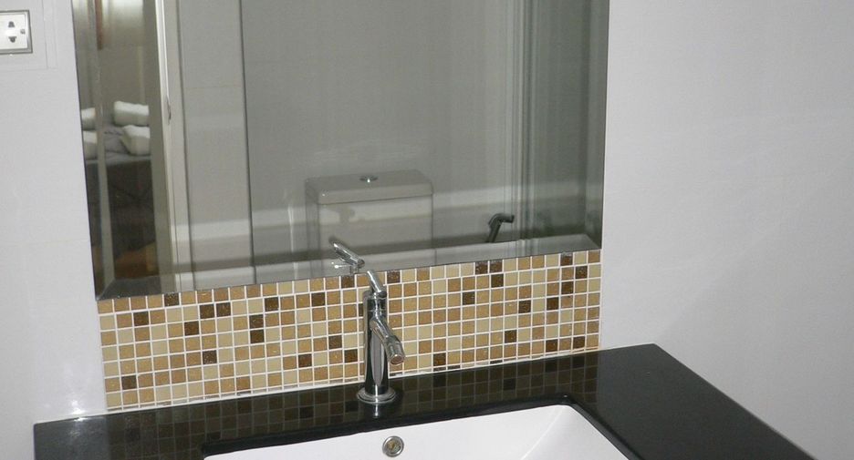 For sale 2 ベッドルーム condo in Bang Lamung, Chonburi