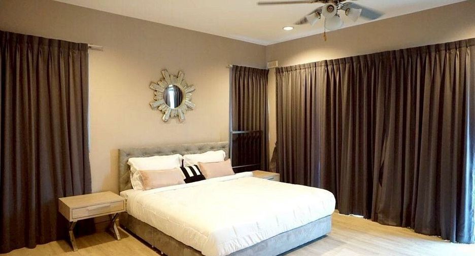 À louer 4 chambres villa à Bang Lamung, Chonburi