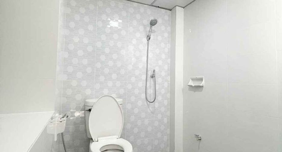 For sale 2 bedrooms condo in Lat Phrao, Bangkok