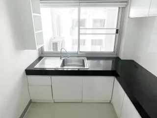 For sale 2 bedrooms condo in Lat Phrao, Bangkok