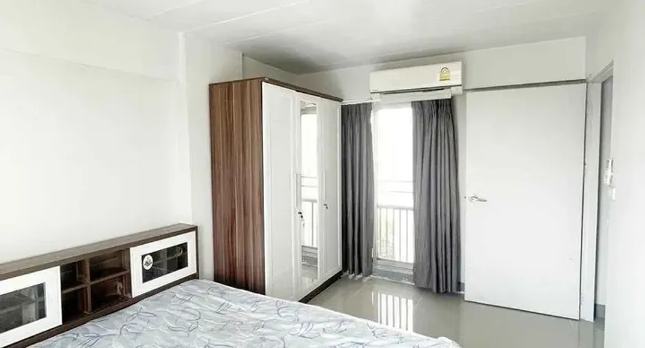 For sale 2 bedrooms condo in Lat Phrao, Bangkok