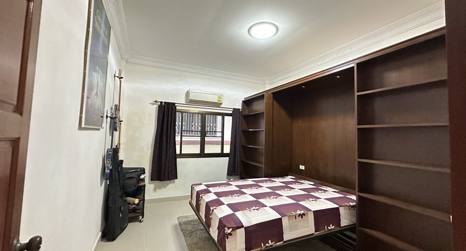 For rent 3 bedrooms house in Bang Lamung, Chonburi