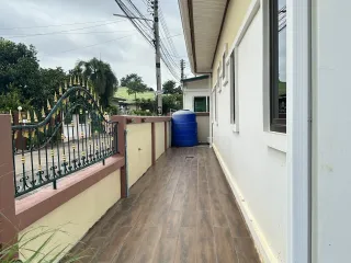 À louer 3 chambres maison à Bang Lamung, Chonburi