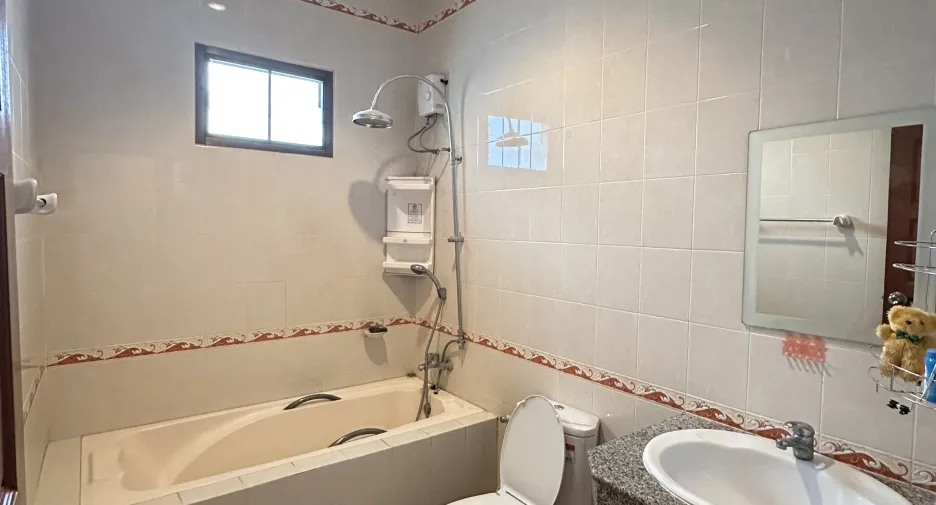 For rent 3 bedrooms house in Bang Lamung, Chonburi
