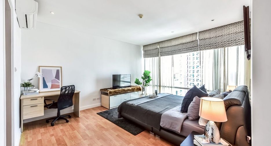 For sale 2 bedrooms condo in Khlong Toei, Bangkok