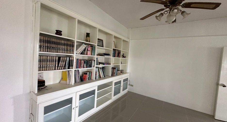 出售 2 卧室 公寓 在 Sattahip, Chon Buri