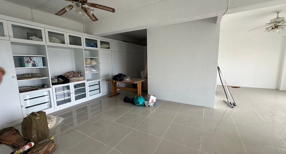 出售 2 卧室 公寓 在 Sattahip, Chon Buri