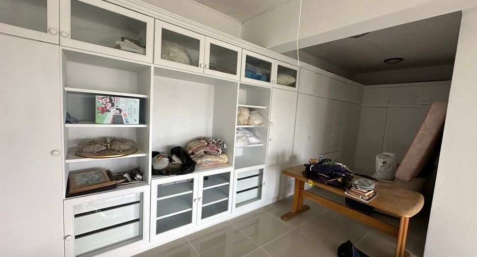出售 2 卧室 公寓 在 Sattahip, Chon Buri