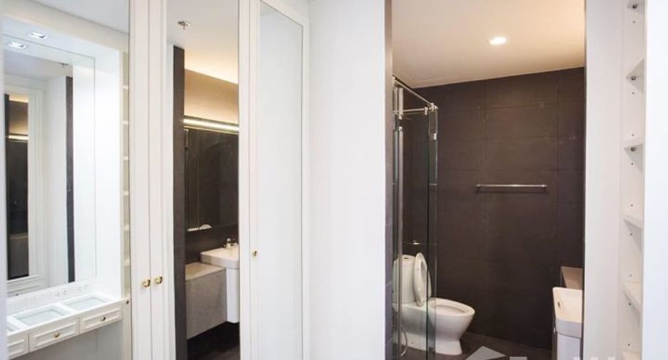 For sale 1 bed condo in Pathum Wan, Bangkok