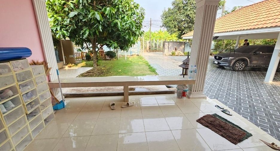 For sale and for rent 5 bedrooms house in Sattahip, Chonburi