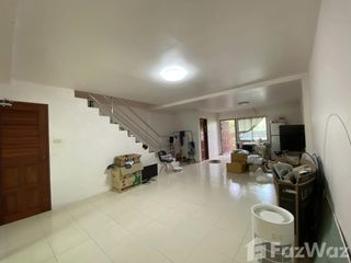 Casa adosada en venta de 2 habitaciones en Bang Lamung, Chonburi