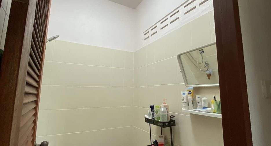Casa adosada en venta de 2 habitaciones en Bang Lamung, Chonburi