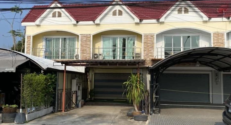 Casa adosada en venta de 2 habitaciones en Bang Lamung, Chonburi