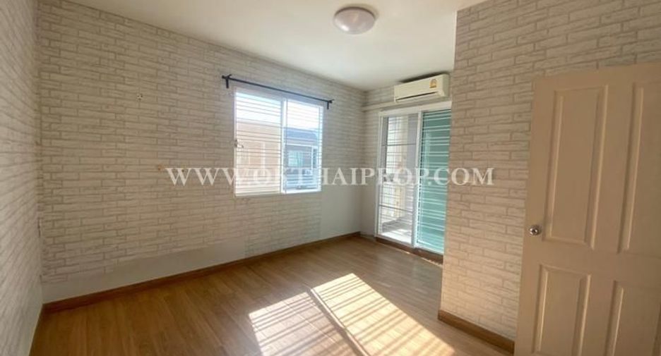 For sale 3 bedrooms townhouse in Sai Noi, Nonthaburi