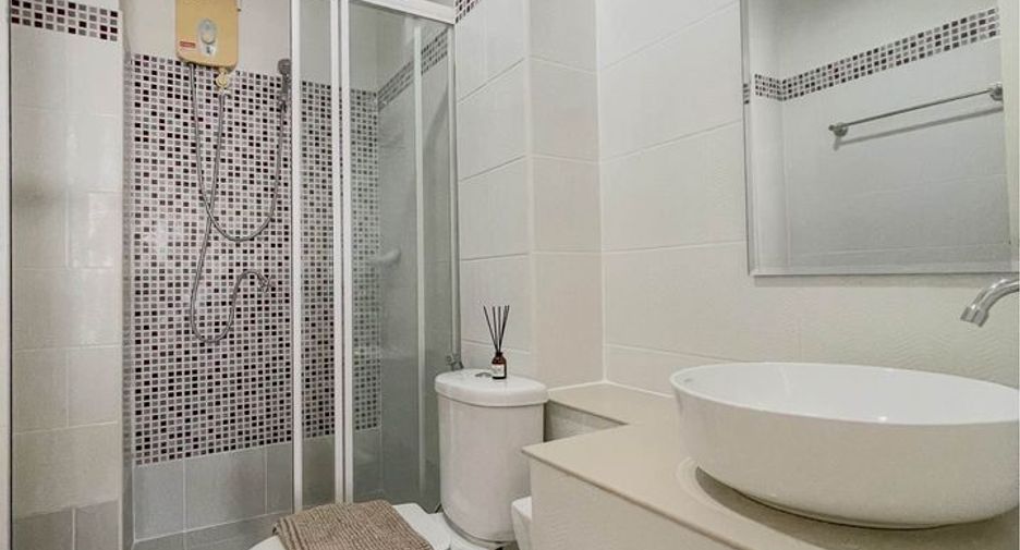 For sale 1 bed condo in Phaya Thai, Bangkok