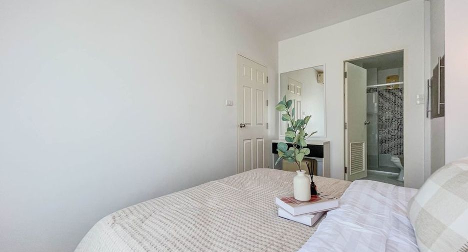 For sale 1 bed condo in Phaya Thai, Bangkok