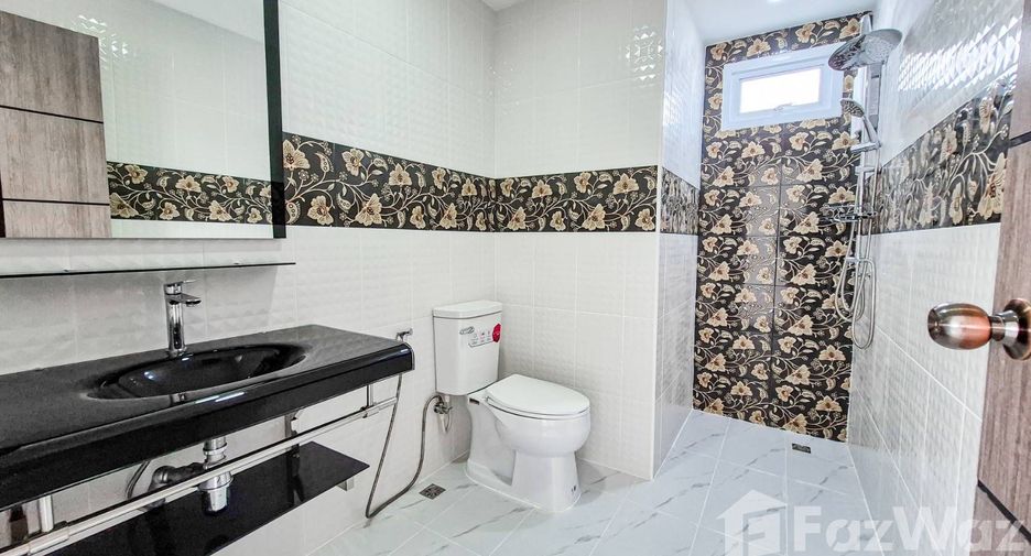 À vendre 4 chambres villa à Sattahip, Chonburi