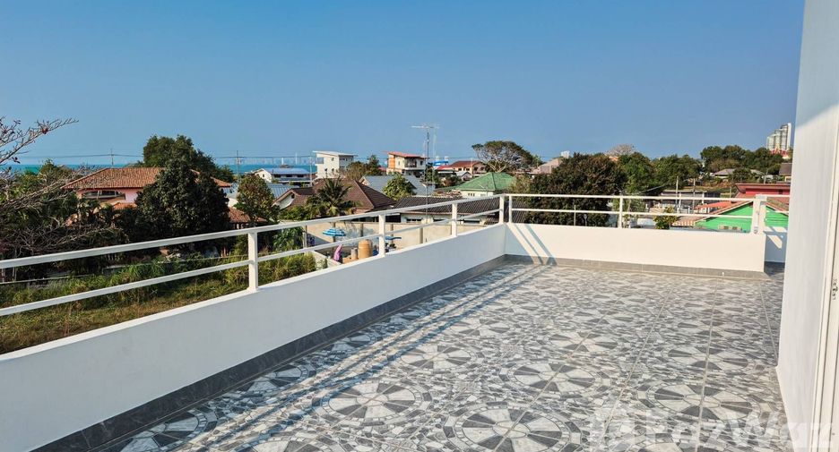 À vendre 4 chambres villa à Sattahip, Chonburi